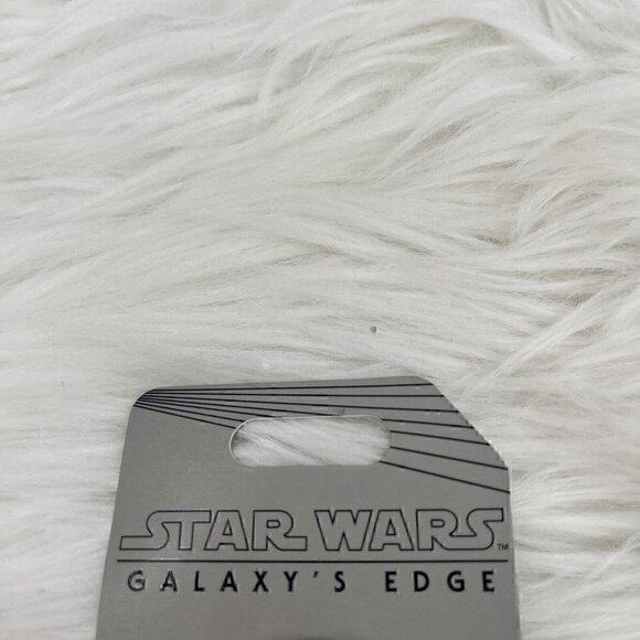 STAR WARS Galaxy's Edge Cleared for Landing 2019 Annual Passholder Disne… - Picture 4 of 7